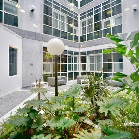 Bayard Apartments - 2 Bed Apartment Contractors Welcome ピーターバラ エクステリア 写真