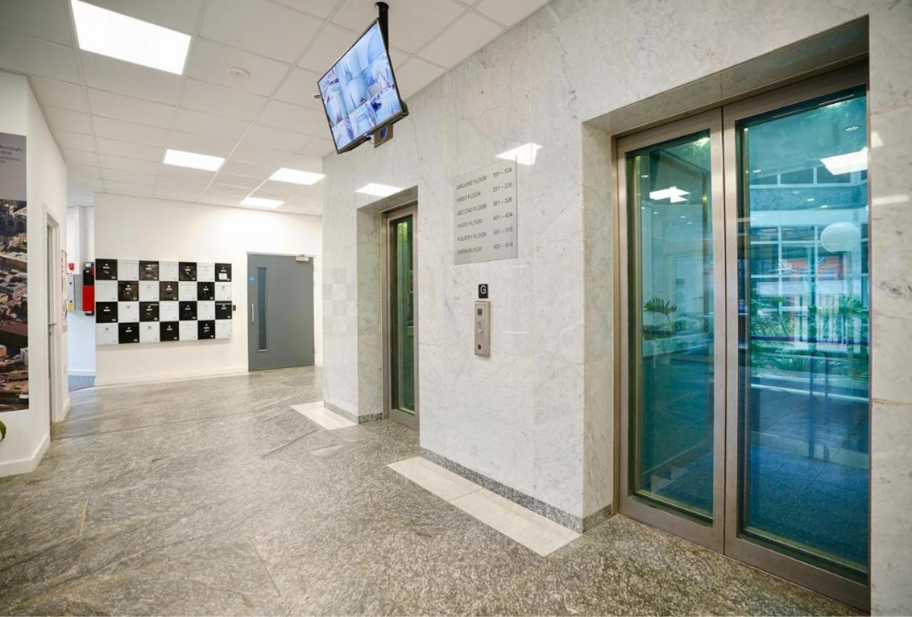 Bayard Apartments - 2 Bed Apartment Contractors Welcome ピーターバラ エクステリア 写真